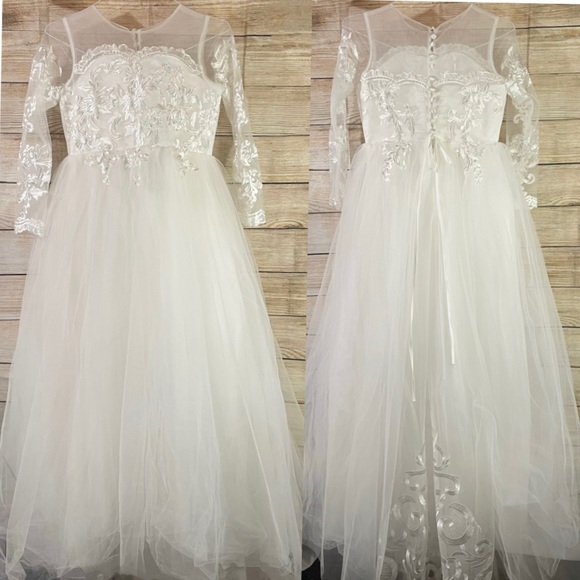 Communion/ Flower girls mesh tulle embroidered white hi-low dress Size 12/13Y